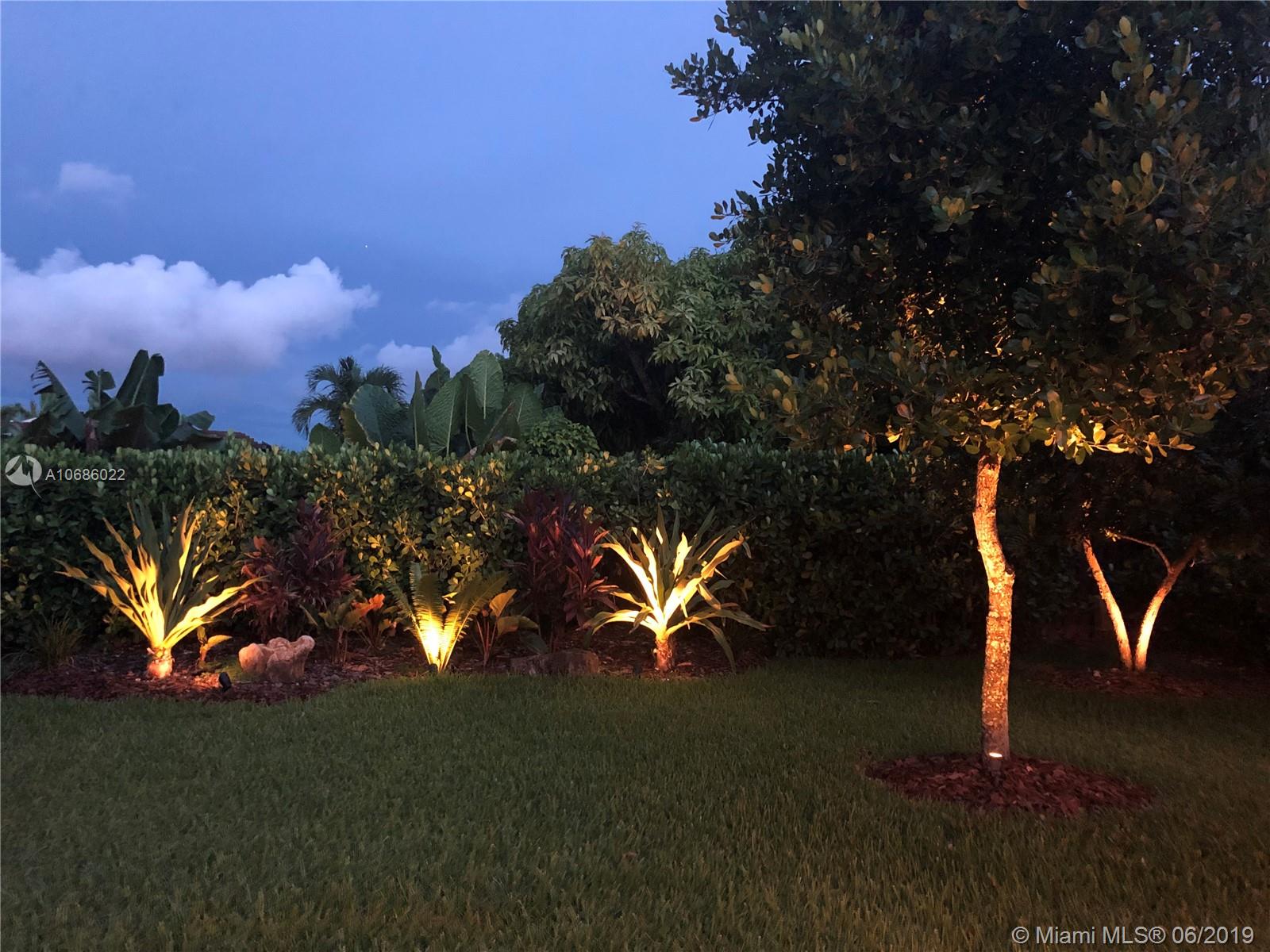 11110 Southwest 124th Road Miami, FL 33176 - Photo 11 of 24