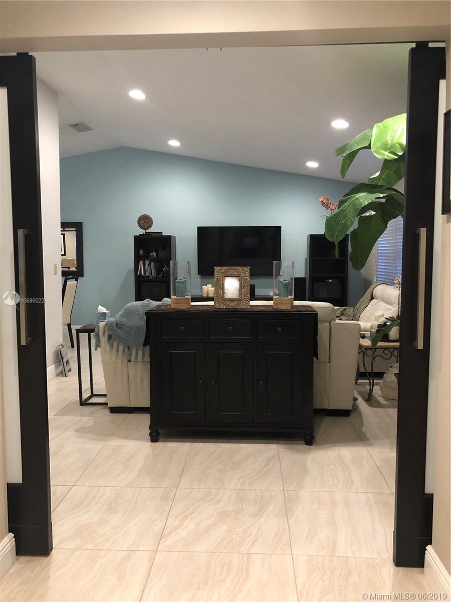 11110 Southwest 124th Road Miami, FL 33176 - Photo 6 of 24