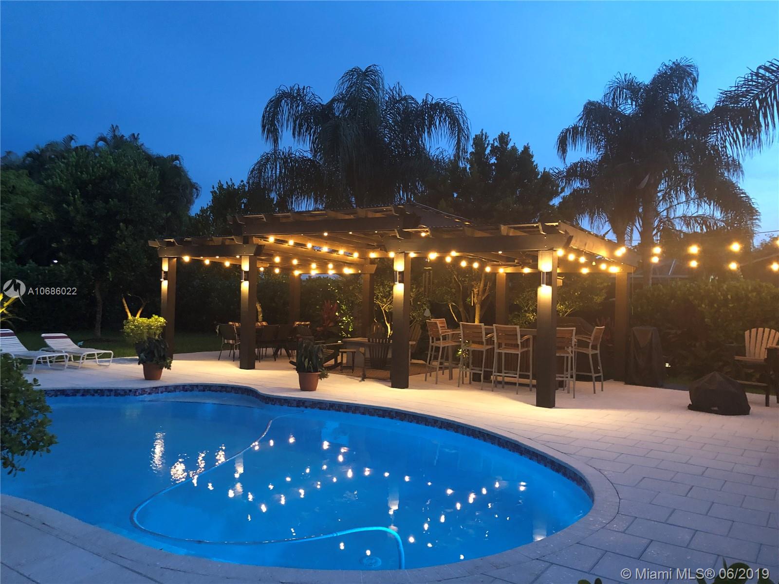 11110 Southwest 124th Road Miami, FL 33176 - Photo 9 of 24