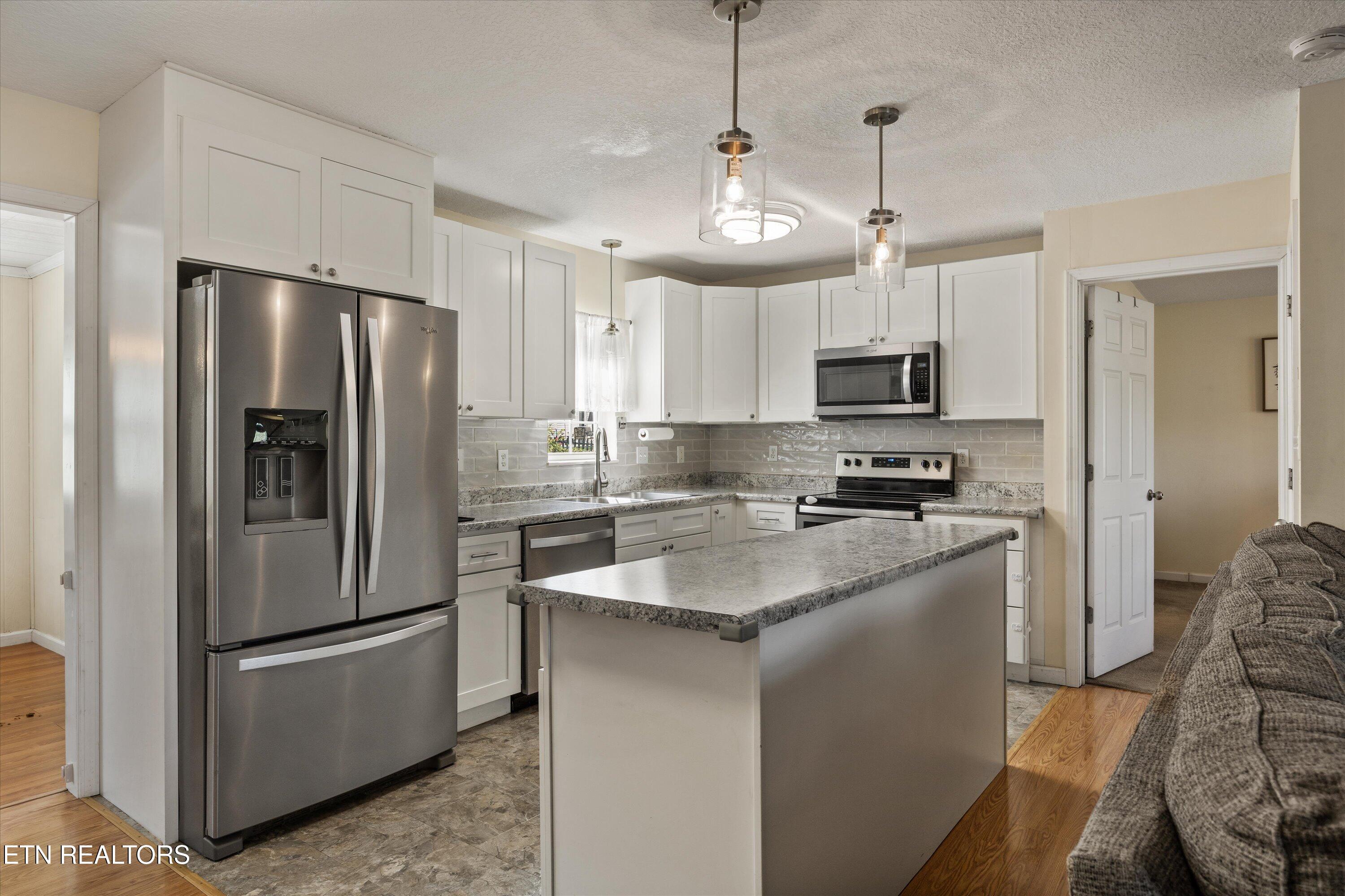 8230 Gamblers Choice Trail Powell, TN 37849 - Photo 11 of 36 IMG_9985