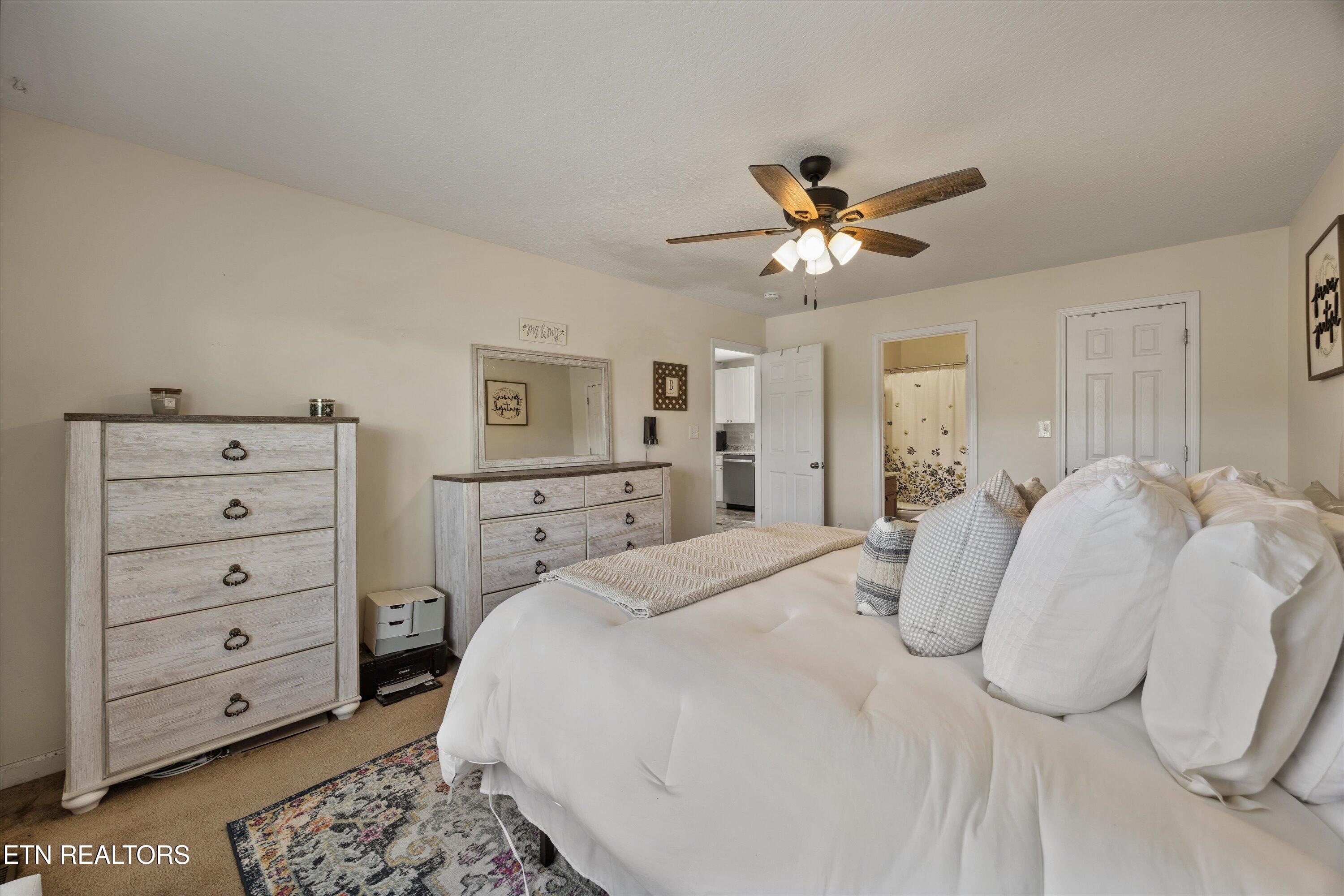 8230 Gamblers Choice Trail Powell, TN 37849 - Photo 20 of 36 IMG_9994