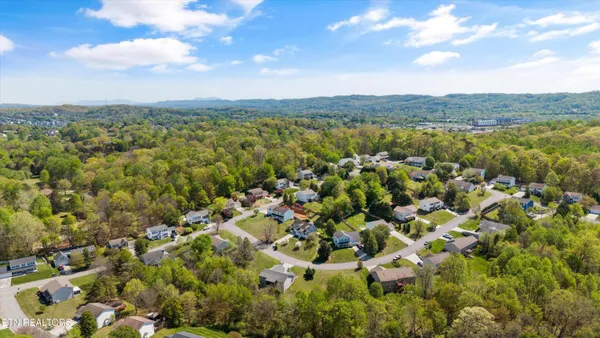 $419,000 | 8230 Gamblers Choice Trail, Powell, TN 37849