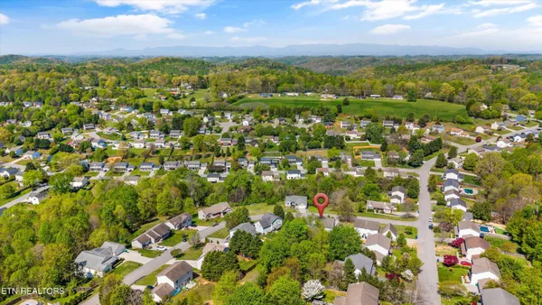 $419,000 | 8230 Gamblers Choice Trail, Powell, TN 37849