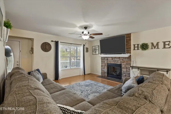 $419,000 | 8230 Gamblers Choice Trail, Powell, TN 37849