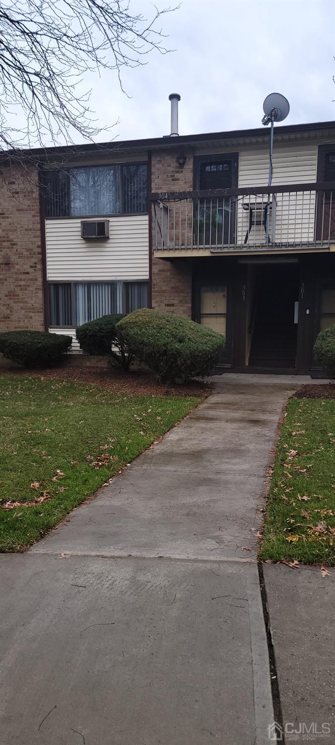 303 Cricket Ln Unit 303  