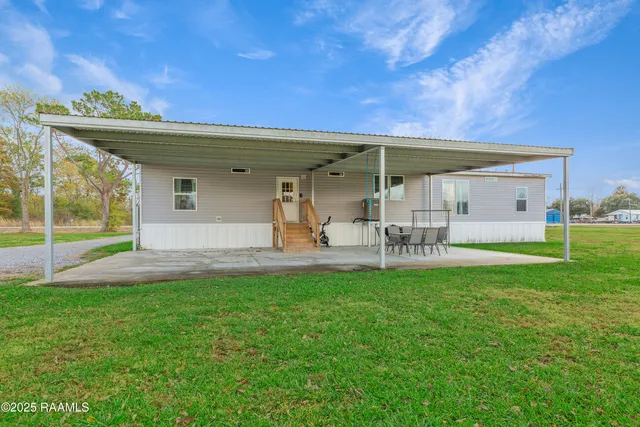 $199,000 | 1206 Cypress Island Highway, St. Martinville, LA 70582