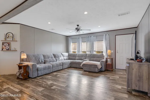 $199,000 | 1206 Cypress Island Highway, St. Martinville, LA 70582