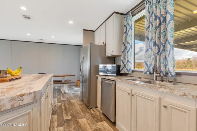 $199,000 | 1206 Cypress Island Highway, St. Martinville, LA 70582