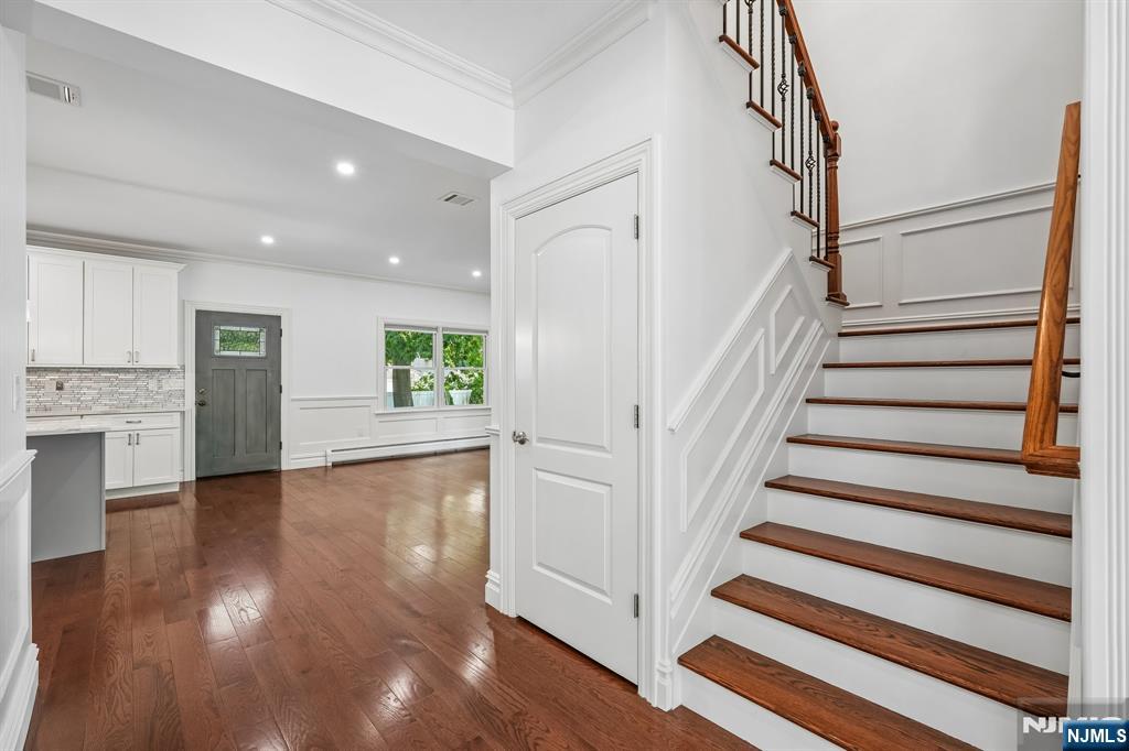 109 Prospect Street Paramus, NJ 07652 - Photo 13 of 33 Gallery Image 13