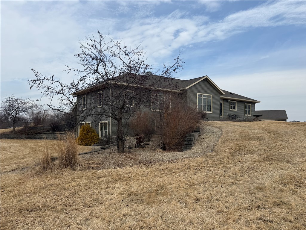 N28190 Brekke Ridge Road Blair, WI 54616 - Photo 8 of 60