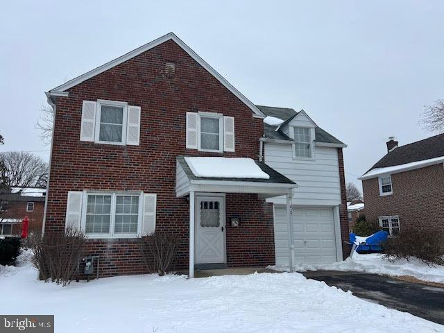 825 Stanbridge Road Drexel Hill, PA 19026 - Photo 2 of 4 a front view of a house