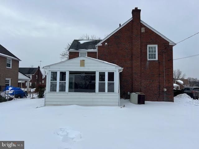 825 Stanbridge Road Drexel Hill, PA 19026 - Photo 3 of 4 a front view of a house with a yard