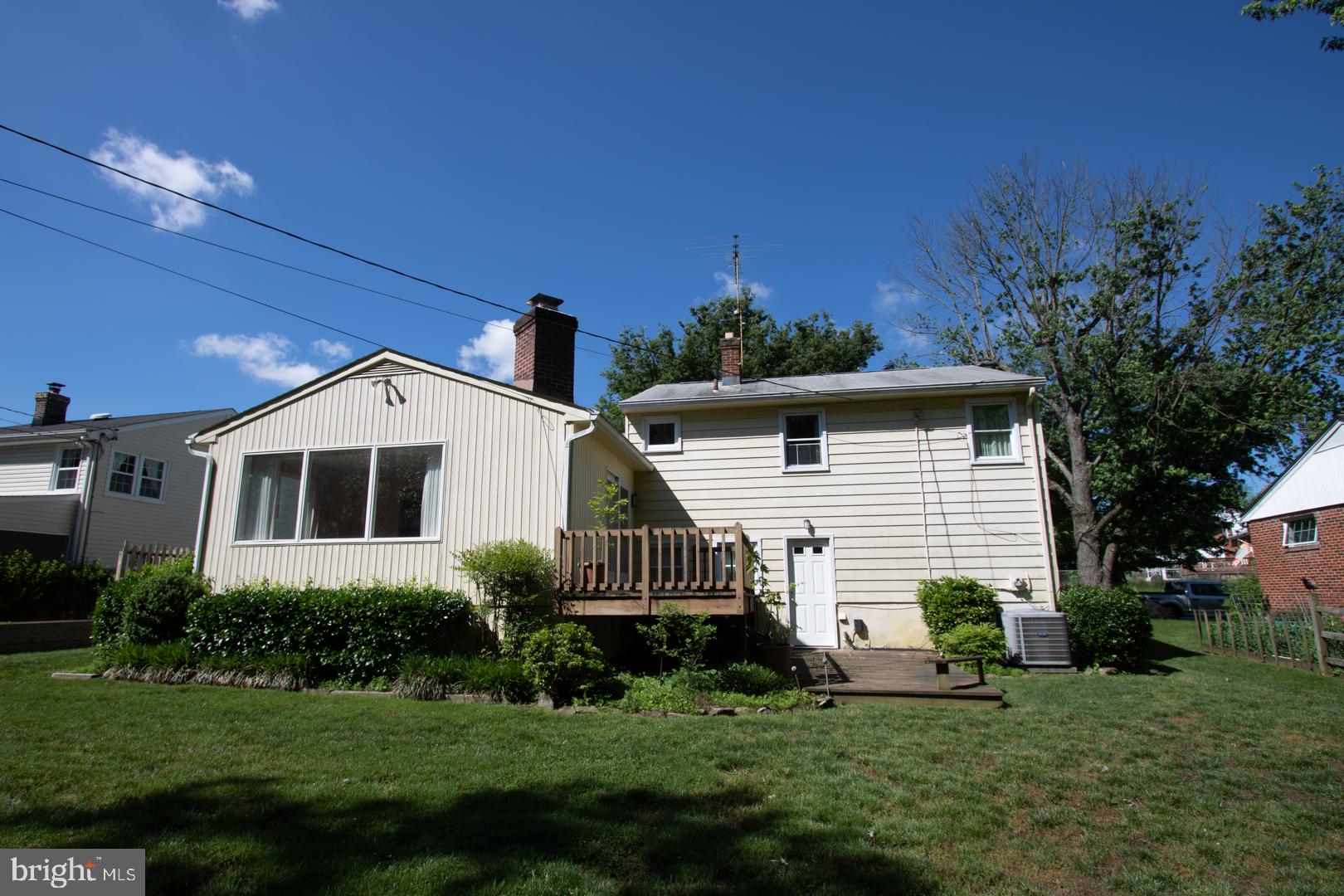1117 Longbrook Road Lutherville-Timonium, MD 21093 - Photo 2 of 23 Gallery Image 2