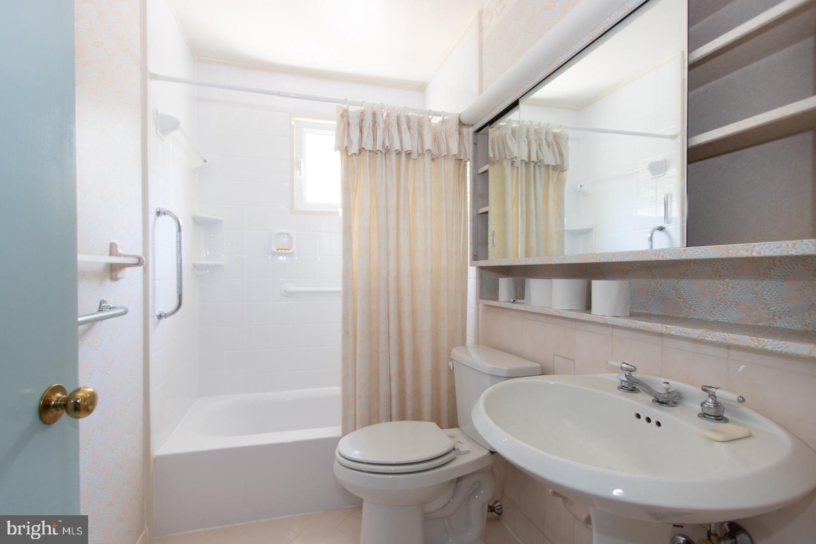 1117 Longbrook Road Lutherville-Timonium, MD 21093 - Photo 14 of 23 Gallery Image 14
