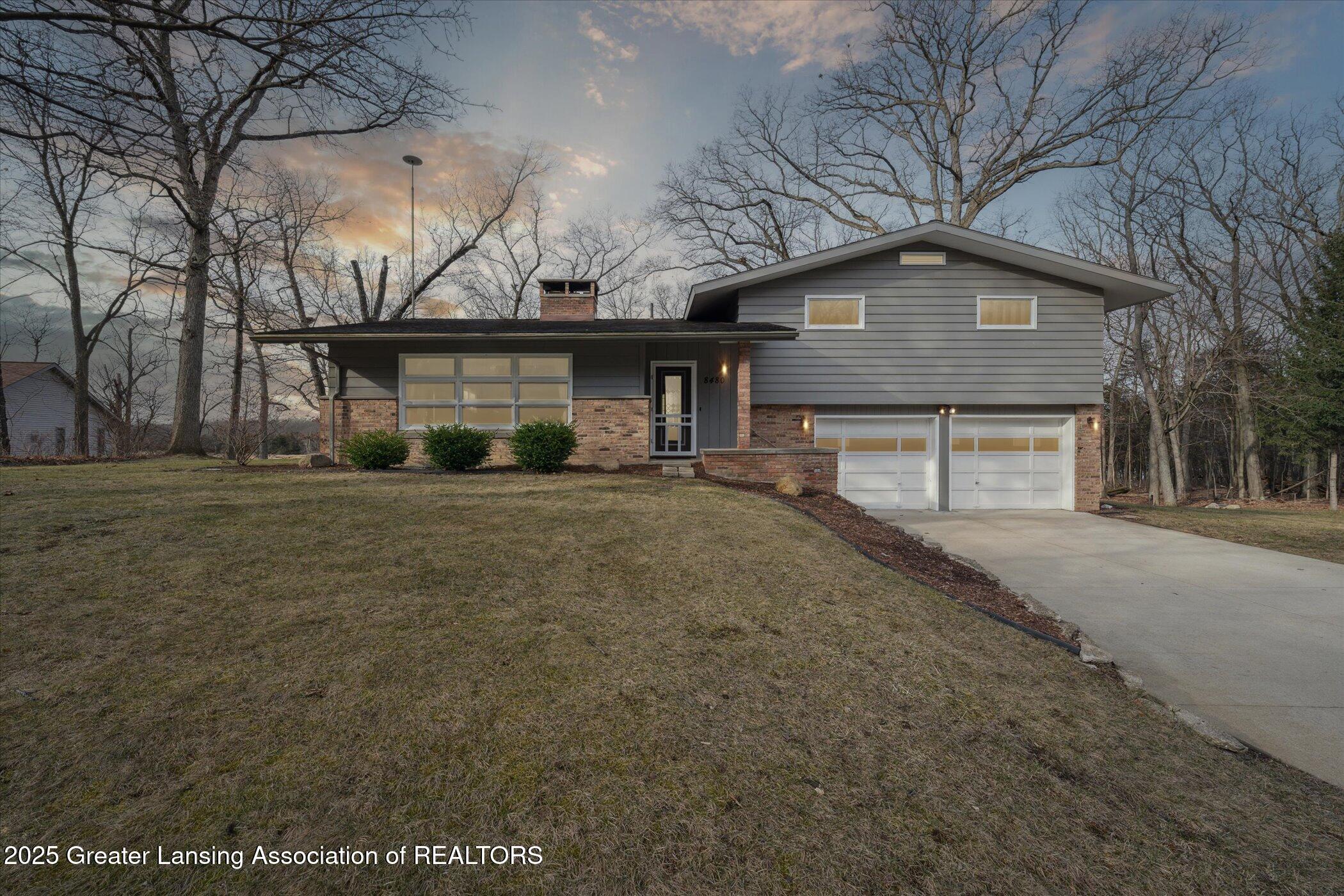 8480 Riverest Drive Portland, MI 48875 - Photo 2 of 48 01-8480-Riverest-Dr-Portland-MI-48875-Wi