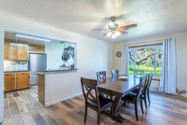 $300,000 | 2521 Radio Lane, Redding, CA 96001
