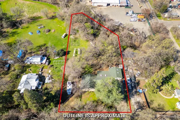 $300,000 | 2521 Radio Lane, Redding, CA 96001