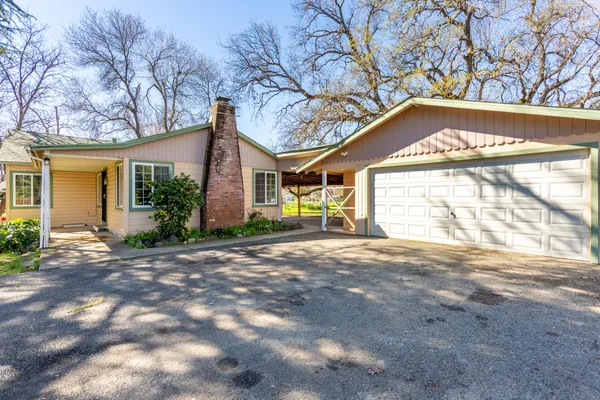 $300,000 | 2521 Radio Lane, Redding, CA 96001
