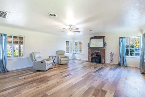 $300,000 | 2521 Radio Lane, Redding, CA 96001