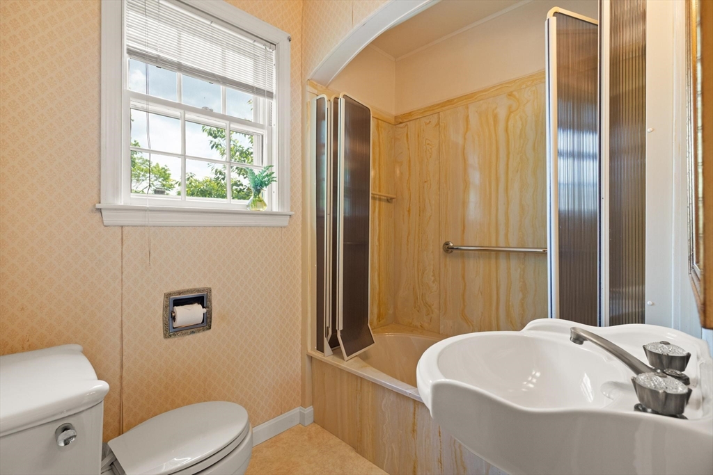 9 Mayfield Road Belmont, MA 02478 - Photo 35 of 42