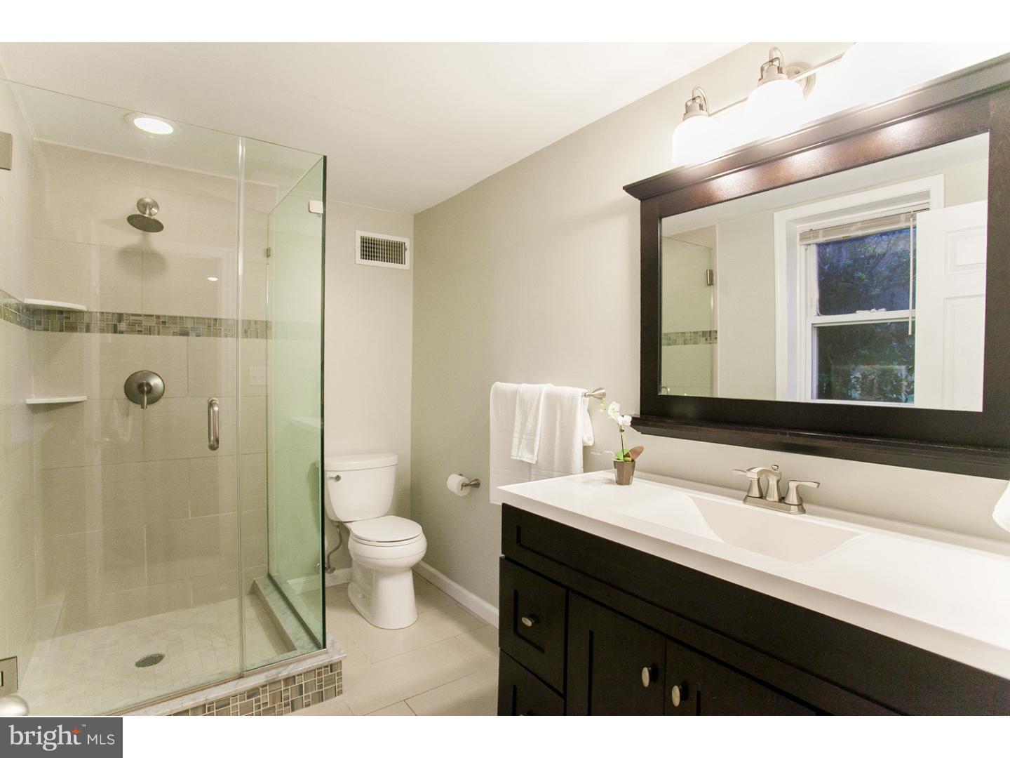 817 Warren Road Ambler, PA 19002 - Photo 17 of 23 Bathroom