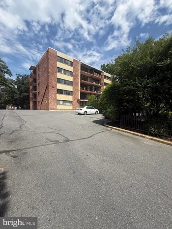 $242,000 | 8308 Flower Avenue, Unit 401, Takoma Park, MD 20912