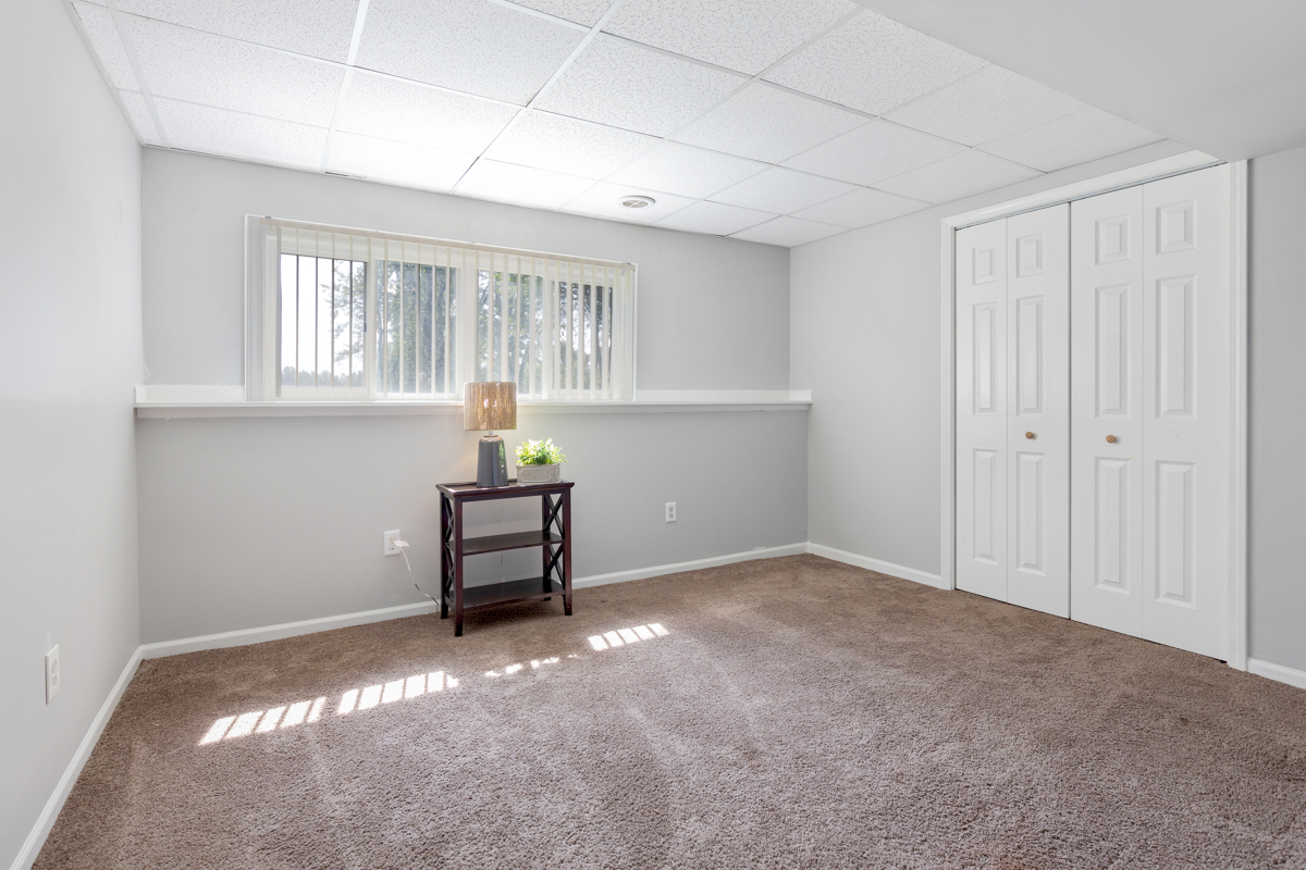 2911 Lincoln Road McHenry, IL 60051 - Photo 18 of 22 Gallery Image 18