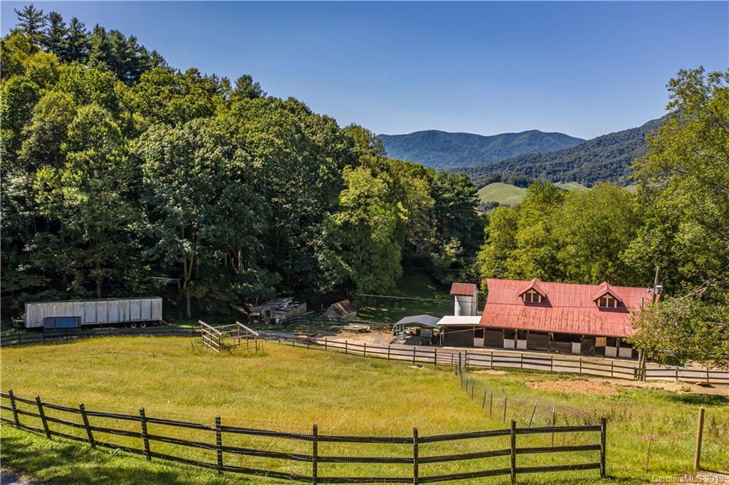 199 Safe Haven Road Waynesville, NC 28785 - Photo 1 of 26 Gallery Image 1