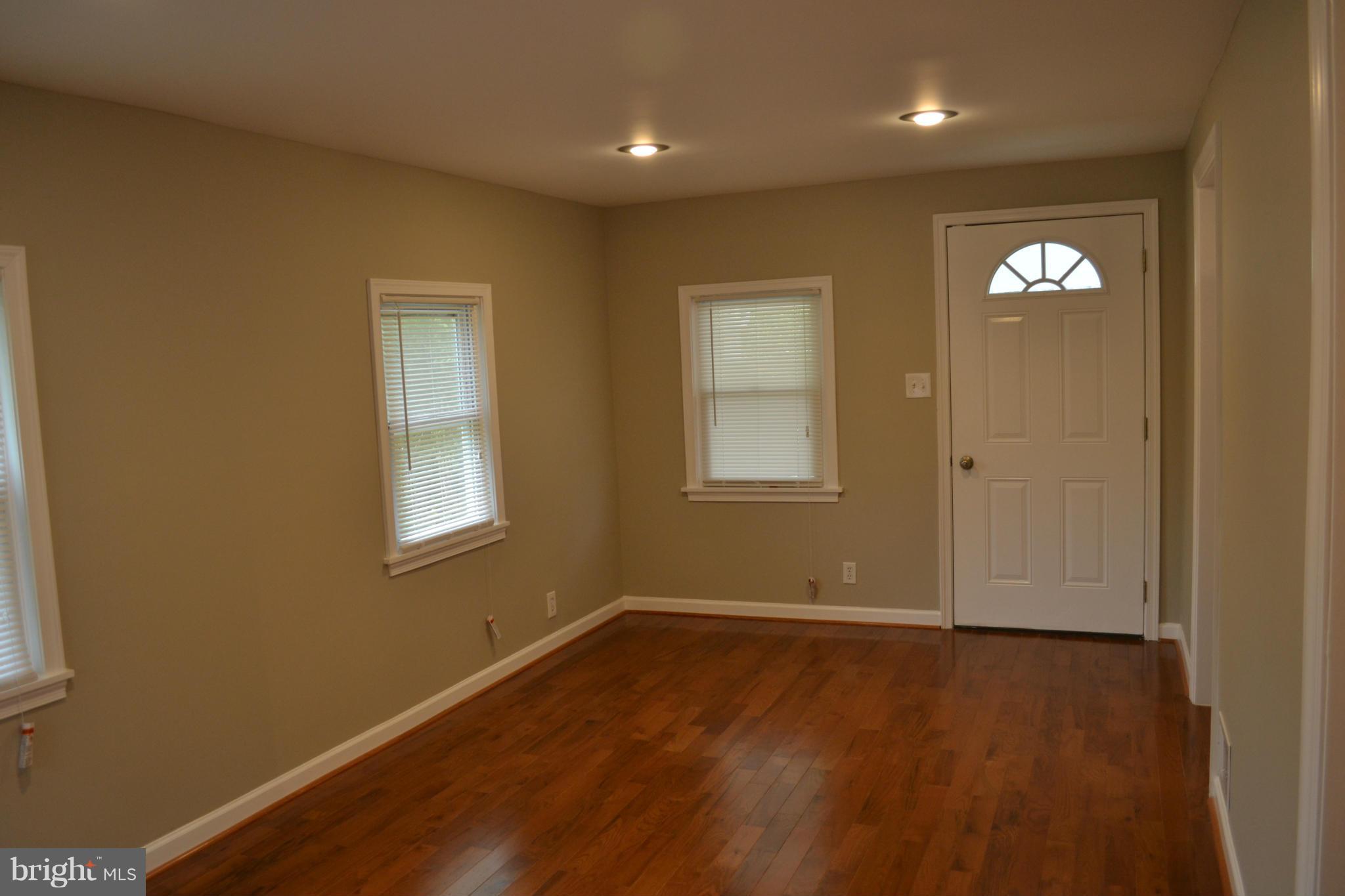 6814 Decatur Street Hyattsville, MD 20784 - Photo 15 of 25 Family Room