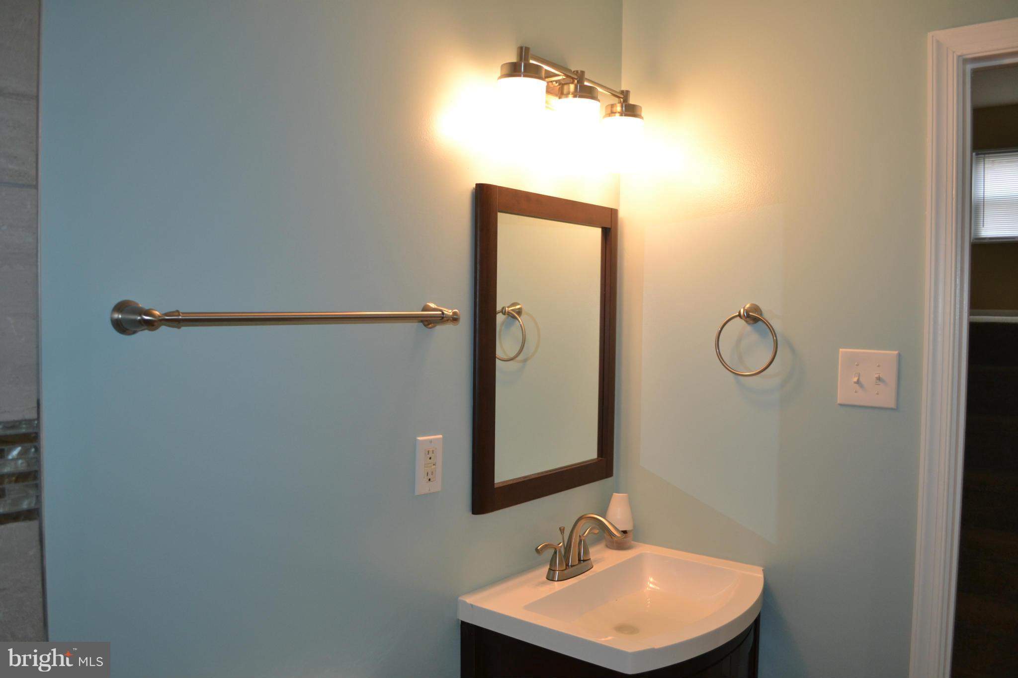 6814 Decatur Street Hyattsville, MD 20784 - Photo 18 of 25 Bath