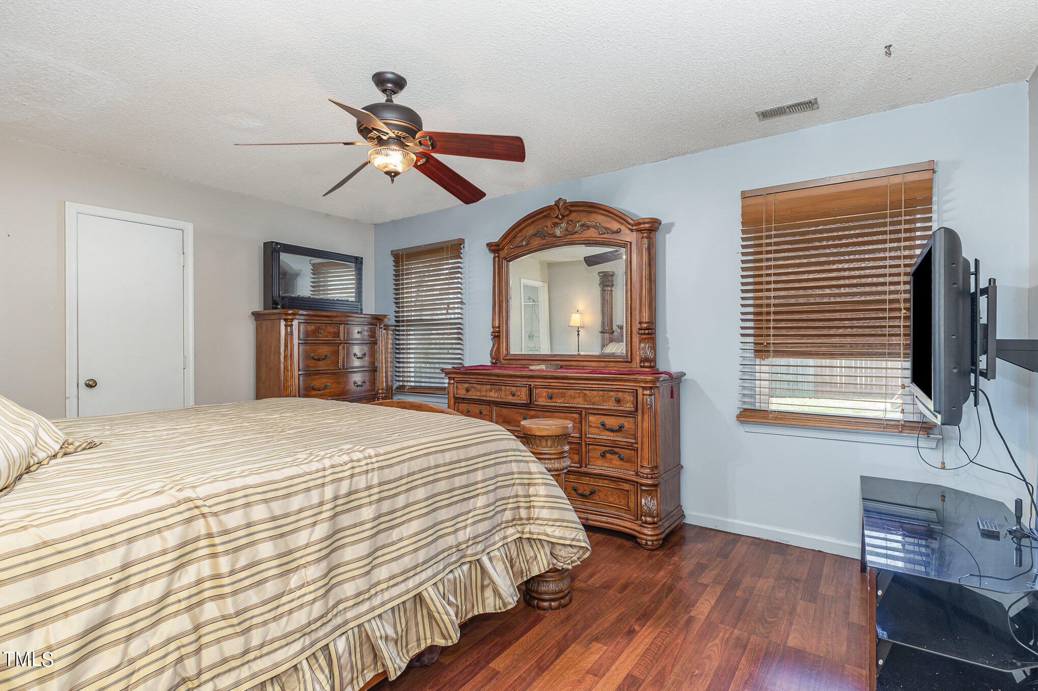 5620 Continental Way Raleigh, NC 27610 - Photo 17 of 24 014_cy1a0806-edit