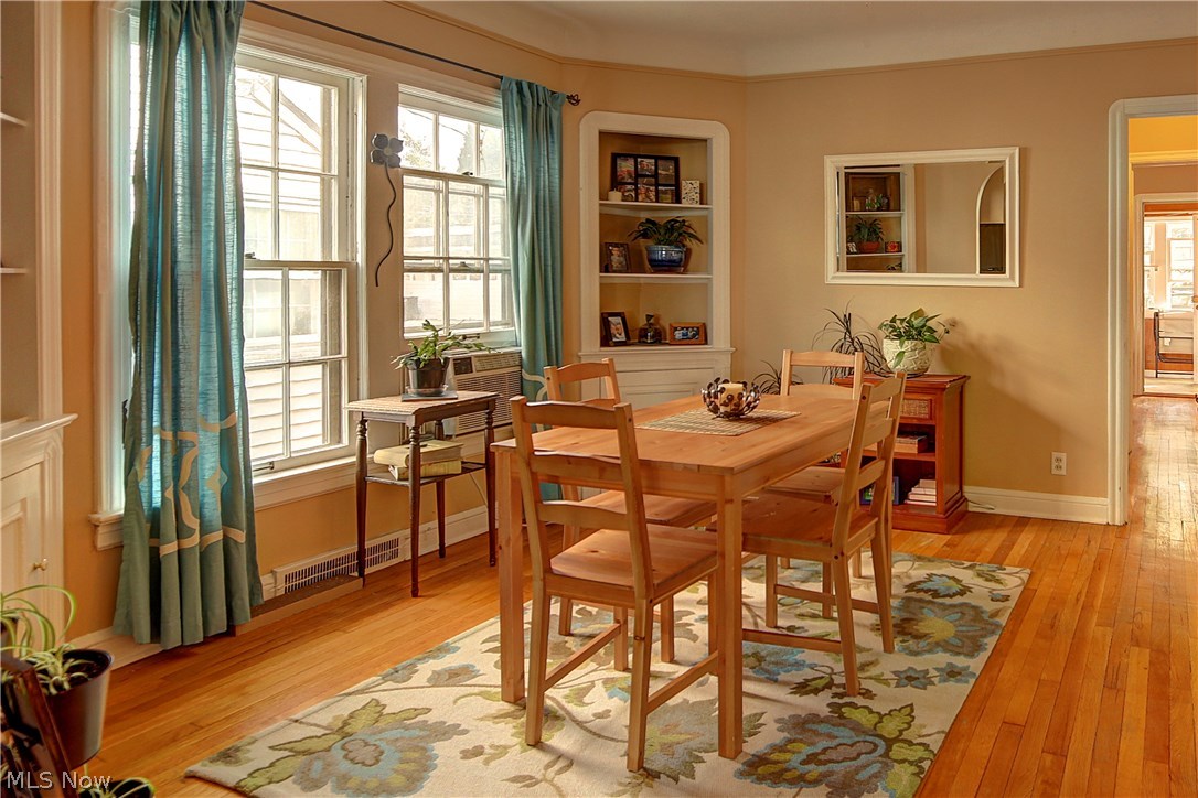 3697 Winchell Road Beachwood, OH 44122 - Photo 5 of 22 First floor dining room with corner built-in