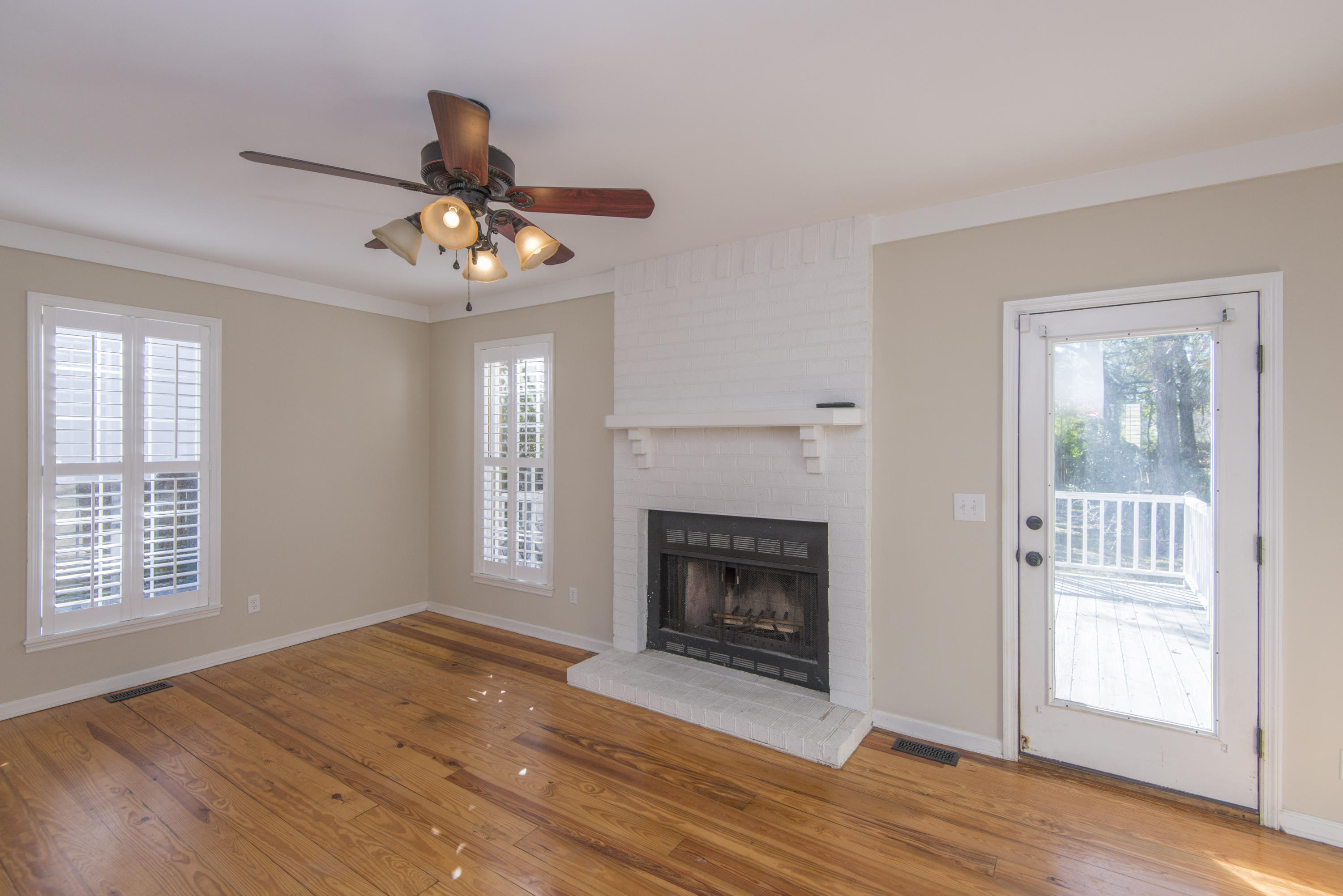 995 Governors Road Mount Pleasant, SC 29464 - Photo 6 of 42 _DSC7758