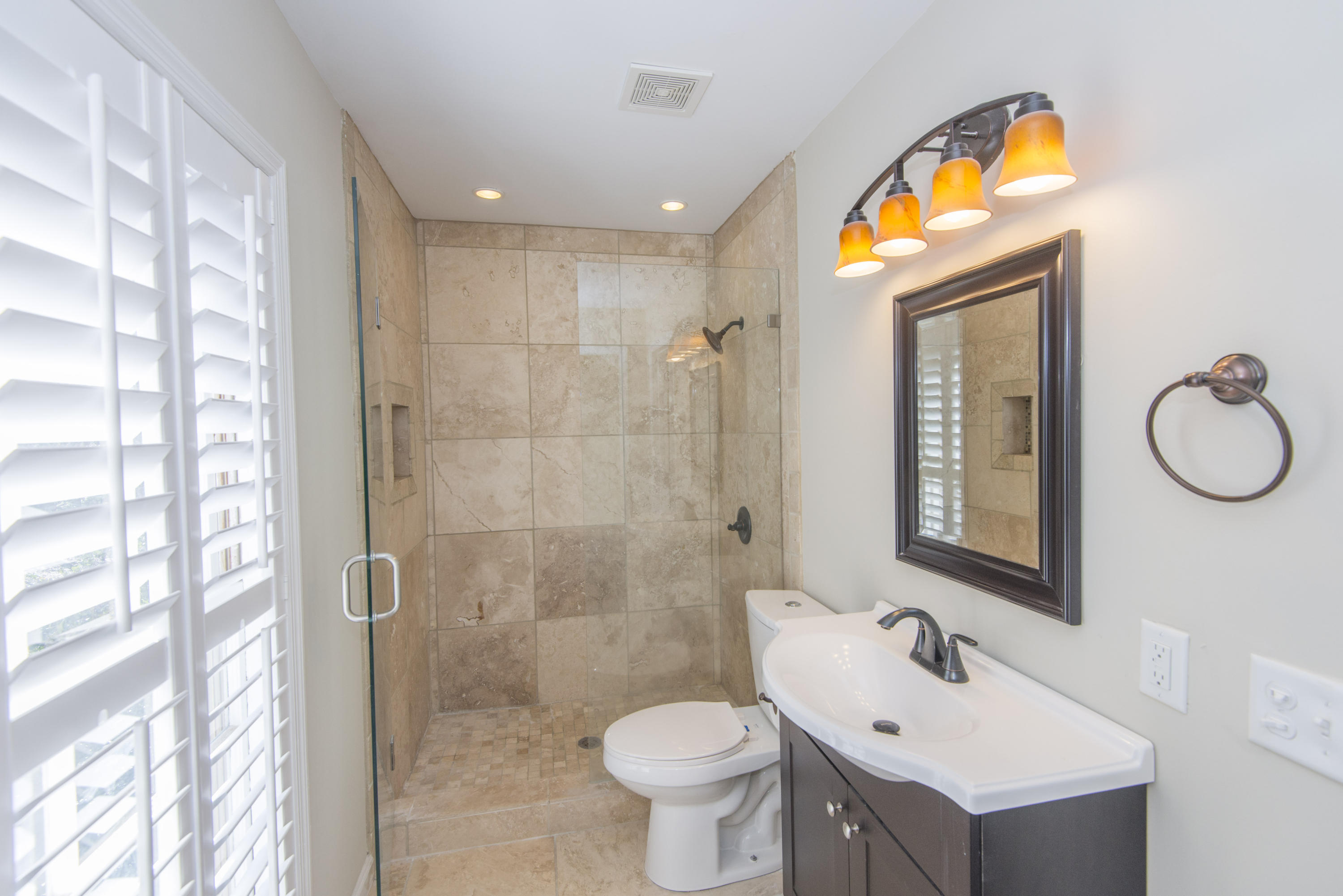 995 Governors Road Mount Pleasant, SC 29464 - Photo 10 of 42 _DSC7780