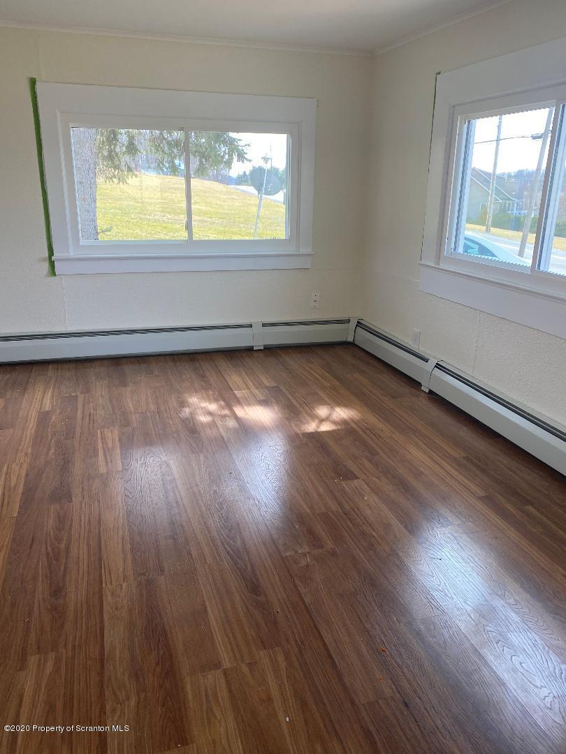 2441 Milwaukee Road Clarks Summit, PA 18411 - Photo 5 of 15 Living Room