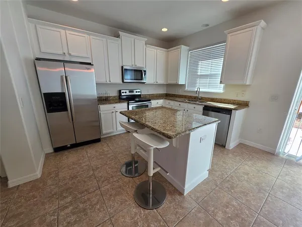 $2,200 | 9464 Tawnyberry Street, Orlando, FL 32832