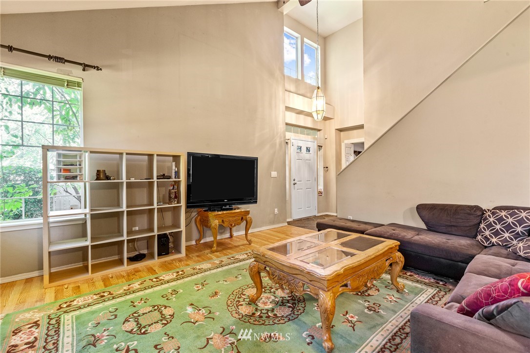 19155 110th Place Southeast Renton, WA 98055 - Photo 4 of 37 Gallery Image 4