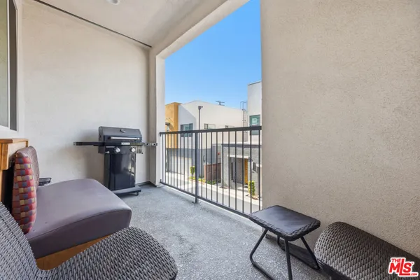 $3,800 | 9942 Artesia Boulevard, Unit 704, Bellflower, CA 90706