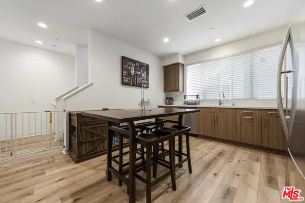 $3,800 | 9942 Artesia Boulevard, Unit 704, Bellflower, CA 90706