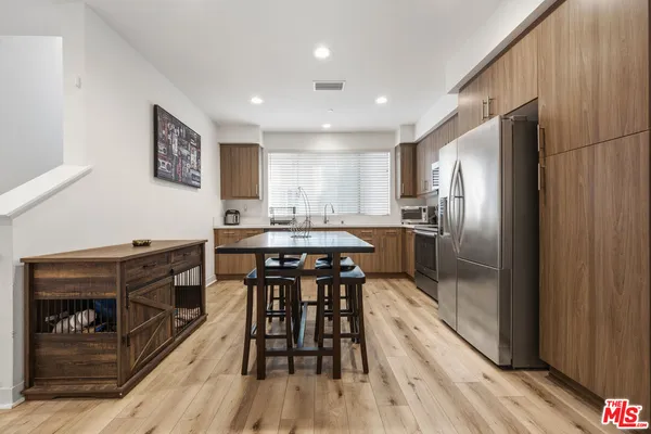 $3,800 | 9942 Artesia Boulevard, Unit 704, Bellflower, CA 90706