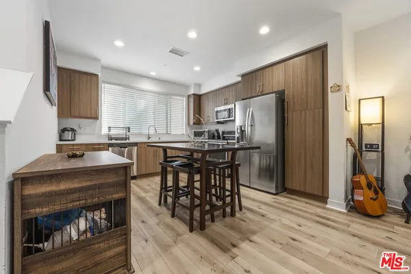 $3,800 | 9942 Artesia Boulevard, Unit 704, Bellflower, CA 90706