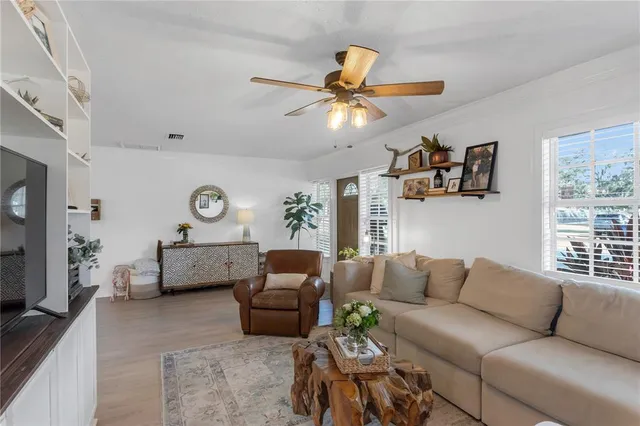 $435,000 | 11104 North Teegreen Road, Tampa, FL 33612