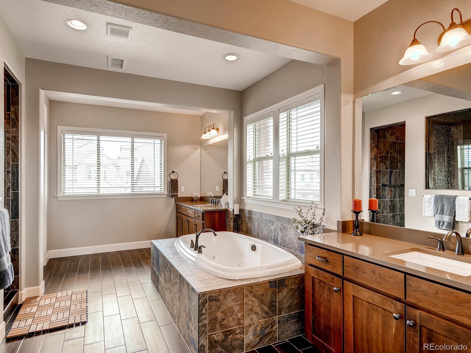 10617 Soulmark Way Highlands Ranch, CO 80126 - Photo 15 of 29 Gallery Image 15