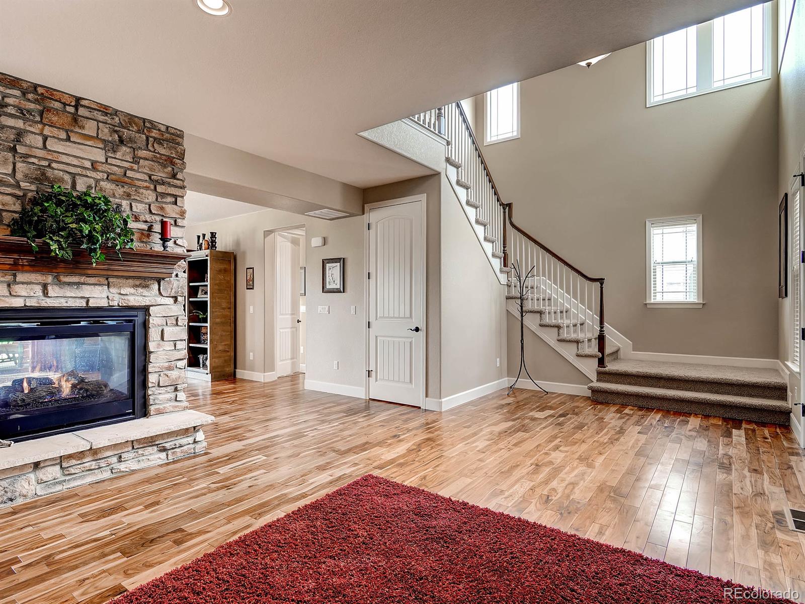 10617 Soulmark Way Highlands Ranch, CO 80126 - Photo 6 of 29 Gallery Image 6