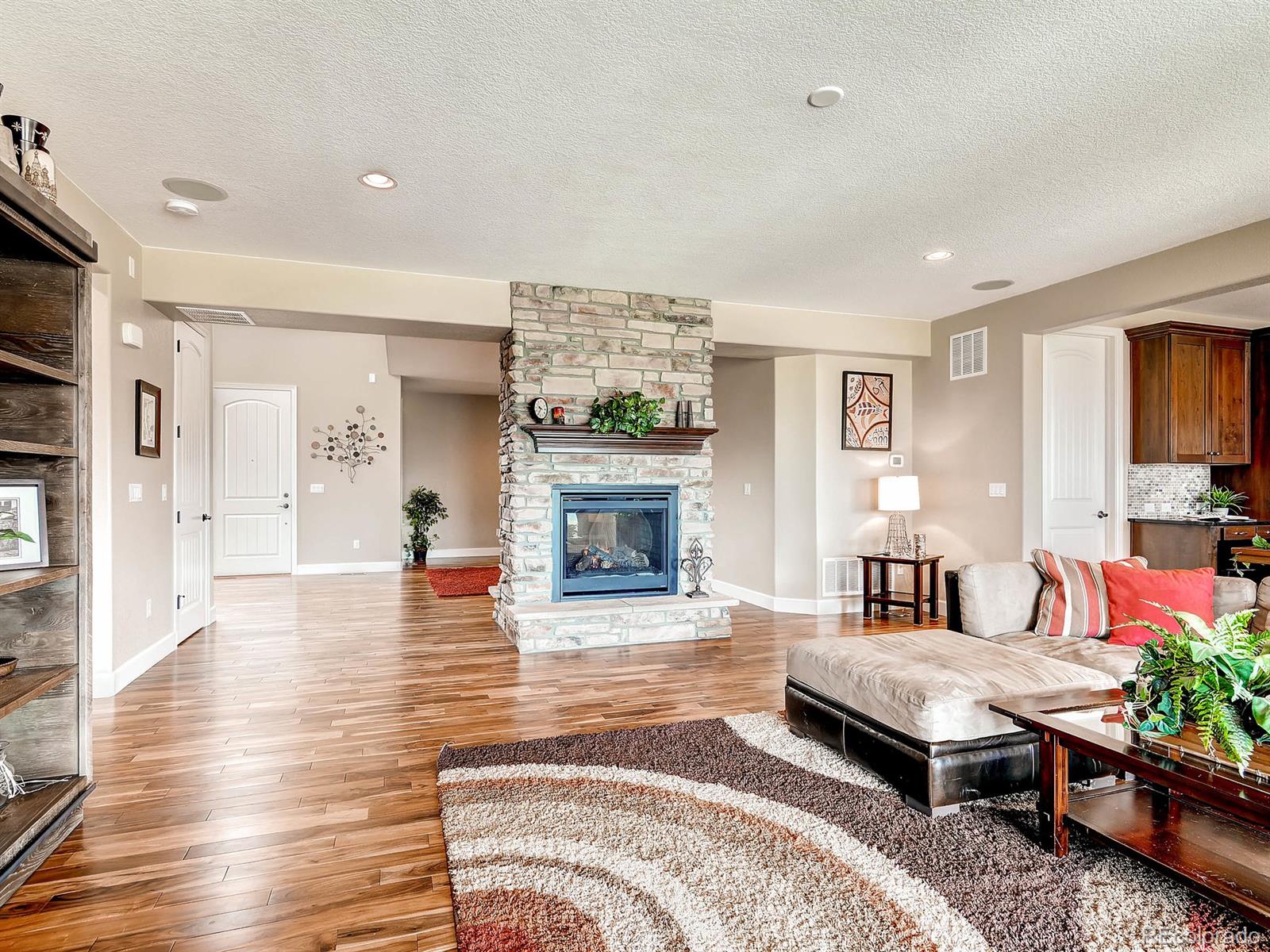 10617 Soulmark Way Highlands Ranch, CO 80126 - Photo 7 of 29 Gallery Image 7