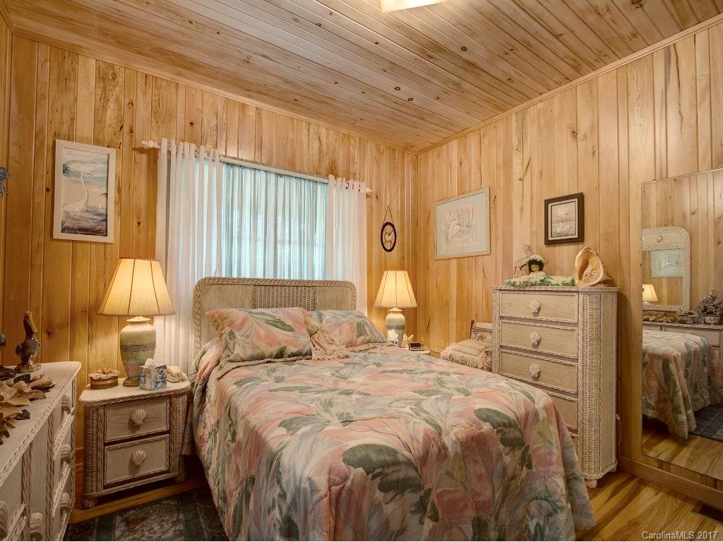 953 Oak Ridge Road Tuckasegee, NC 28783 - Photo 13 of 24 Gallery Image 13