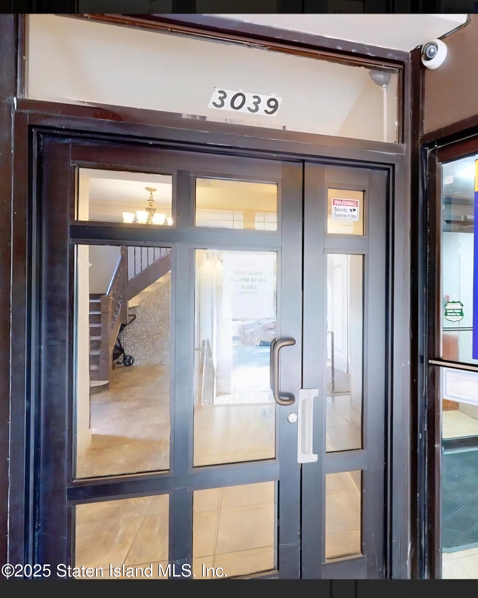 3039 Ocean Parkway, Unit D5 Brooklyn, NY 11235 - Photo 3 of 7 a view of front door