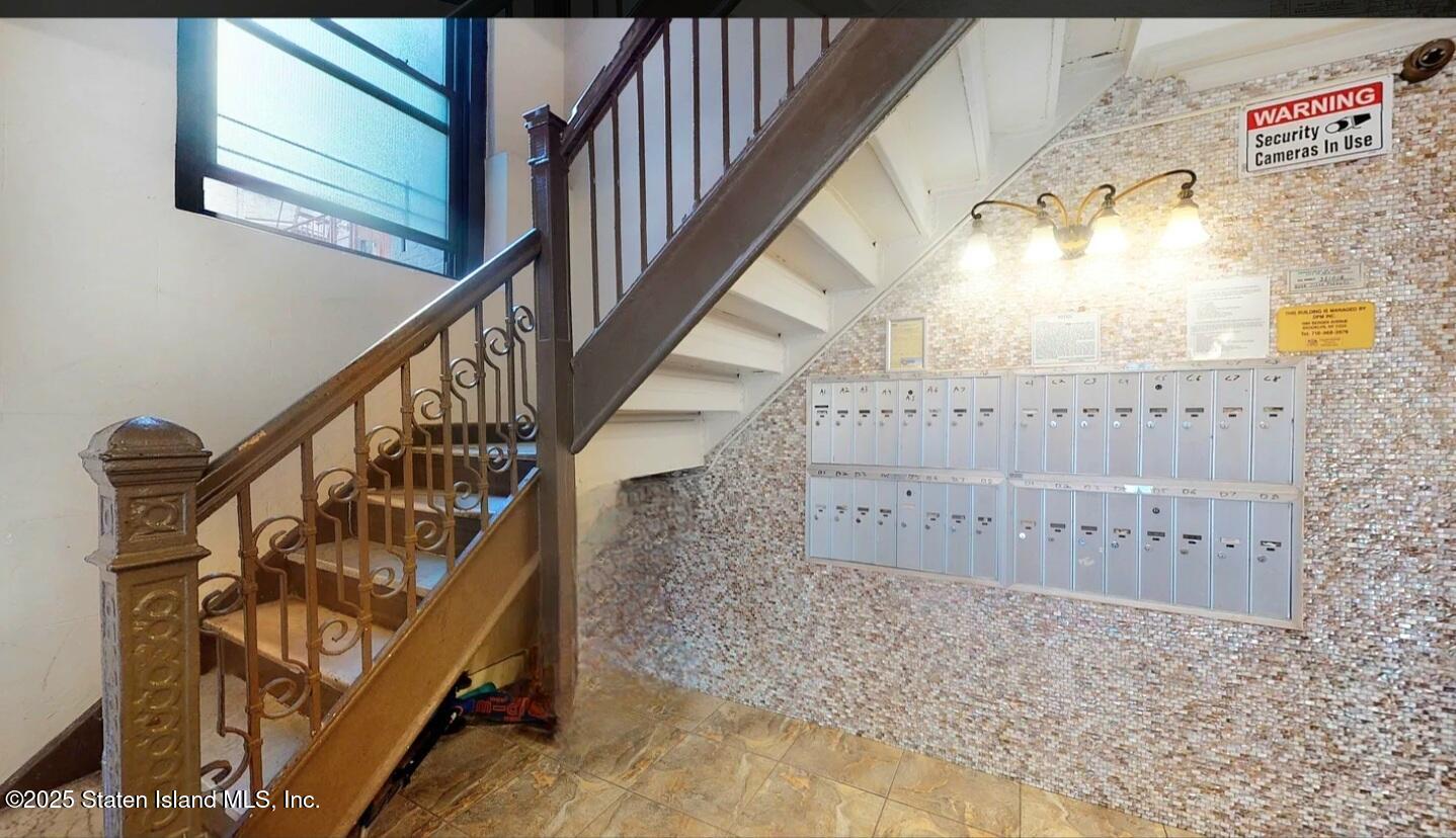 3039 Ocean Parkway, Unit D5 Brooklyn, NY 11235 - Photo 5 of 7 a view of stairs