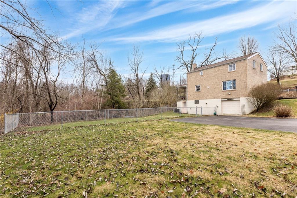 1488 Anderson Road Pittsburgh, PA 15209 - Photo 17 of 18 a view of a backyard