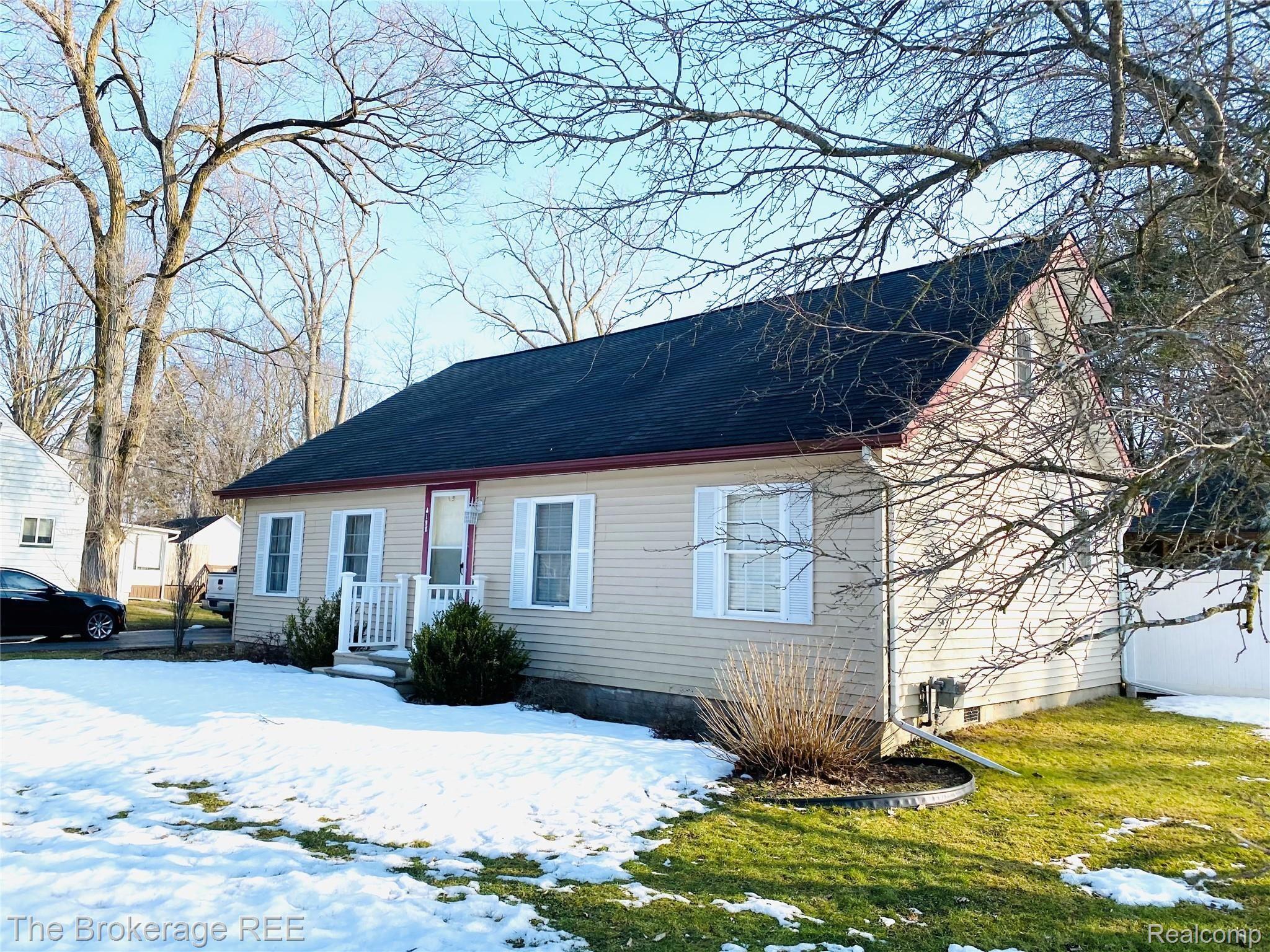 4190 Baker Road Bridgeport, MI 48722 - Photo 2 of 14 IMG-9780.jpg